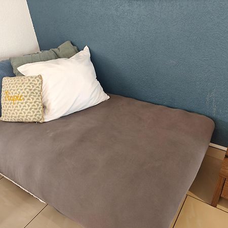 Suite 2 Lits Auberge Du Manala Hotel 24 24 Proche Basel Saint-Louis  Buitenkant foto