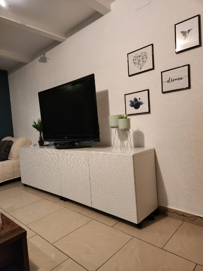 Suite 2 Lits Auberge Du Manala Hotel 24 24 Proche Basel Saint-Louis  Buitenkant foto