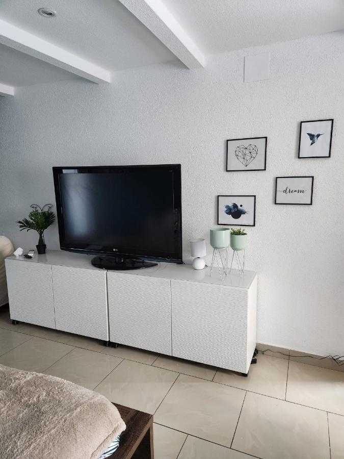 Suite 2 Lits Auberge Du Manala Hotel 24 24 Proche Basel Saint-Louis  Buitenkant foto