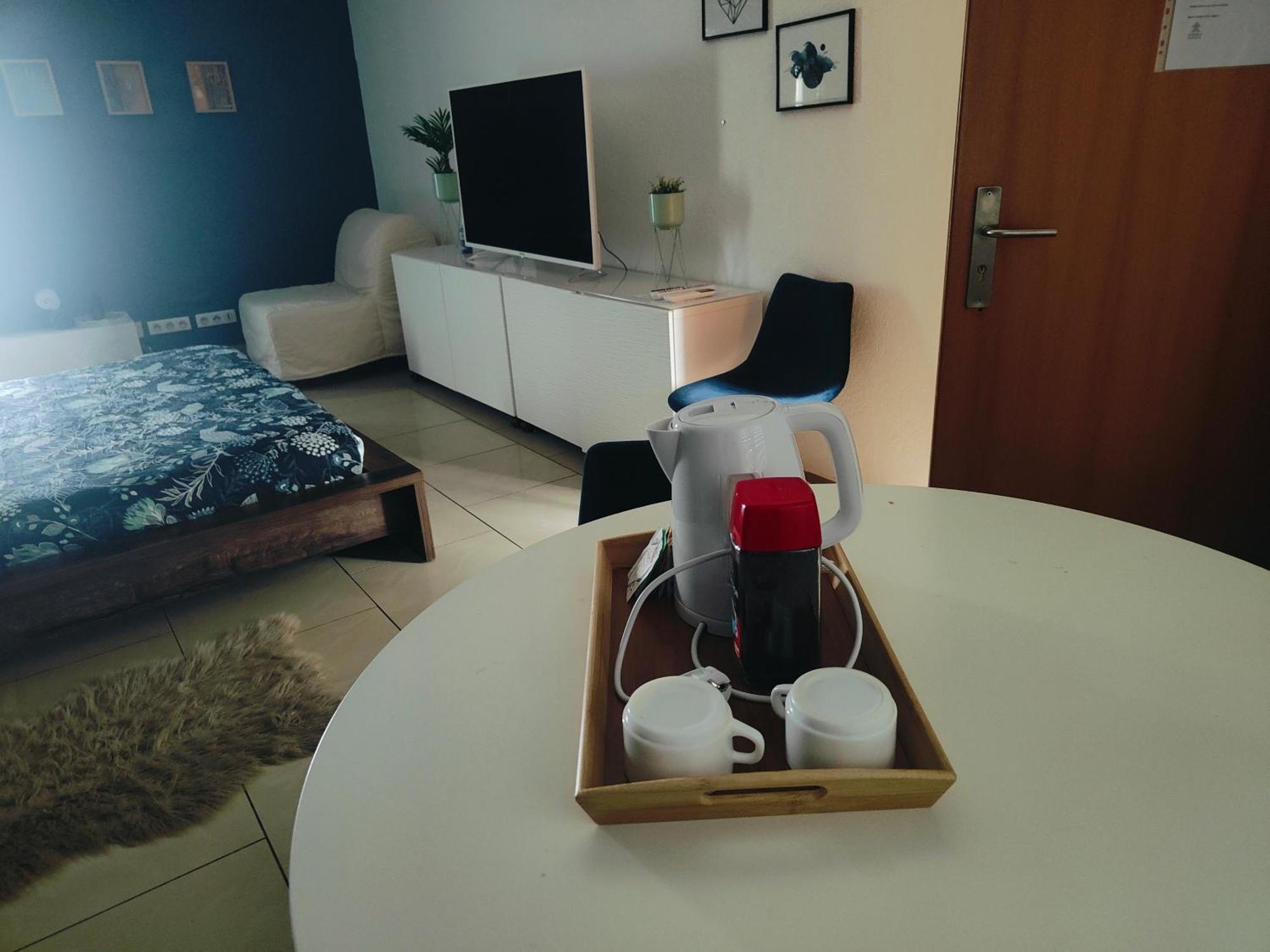 Suite 2 Lits Auberge Du Manala Hotel 24 24 Proche Basel Saint-Louis  Buitenkant foto